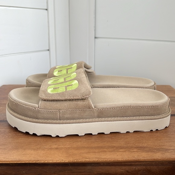 UGG platform slides - Picture 8 of 17